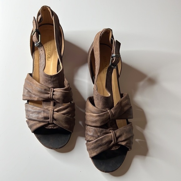 Bruno Magli Made In Italy Brown Leather Sandals Size 40 - 10 - Picture 2 of 8